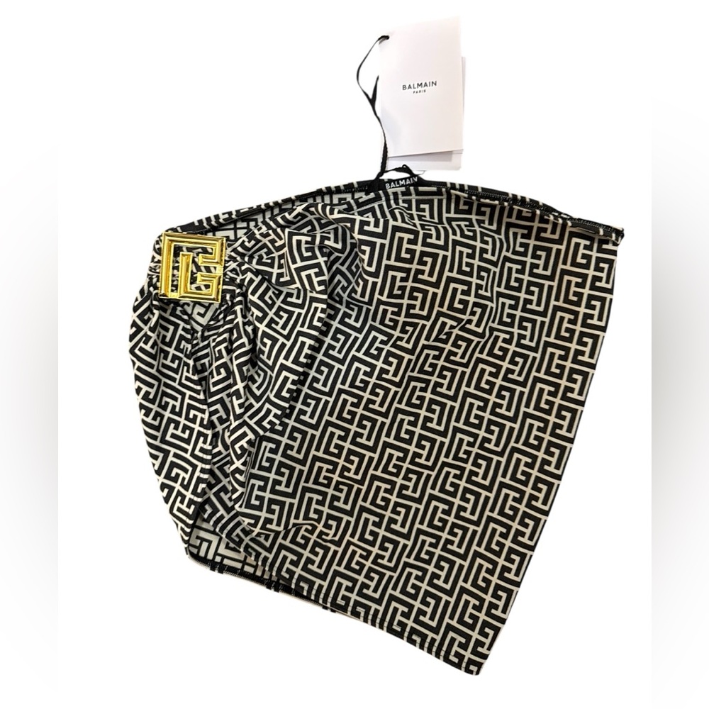 BALMAIN***Printed PB Labyrinth Sarong****Sm./Med.** $385 NWT - Picture 8 of 9